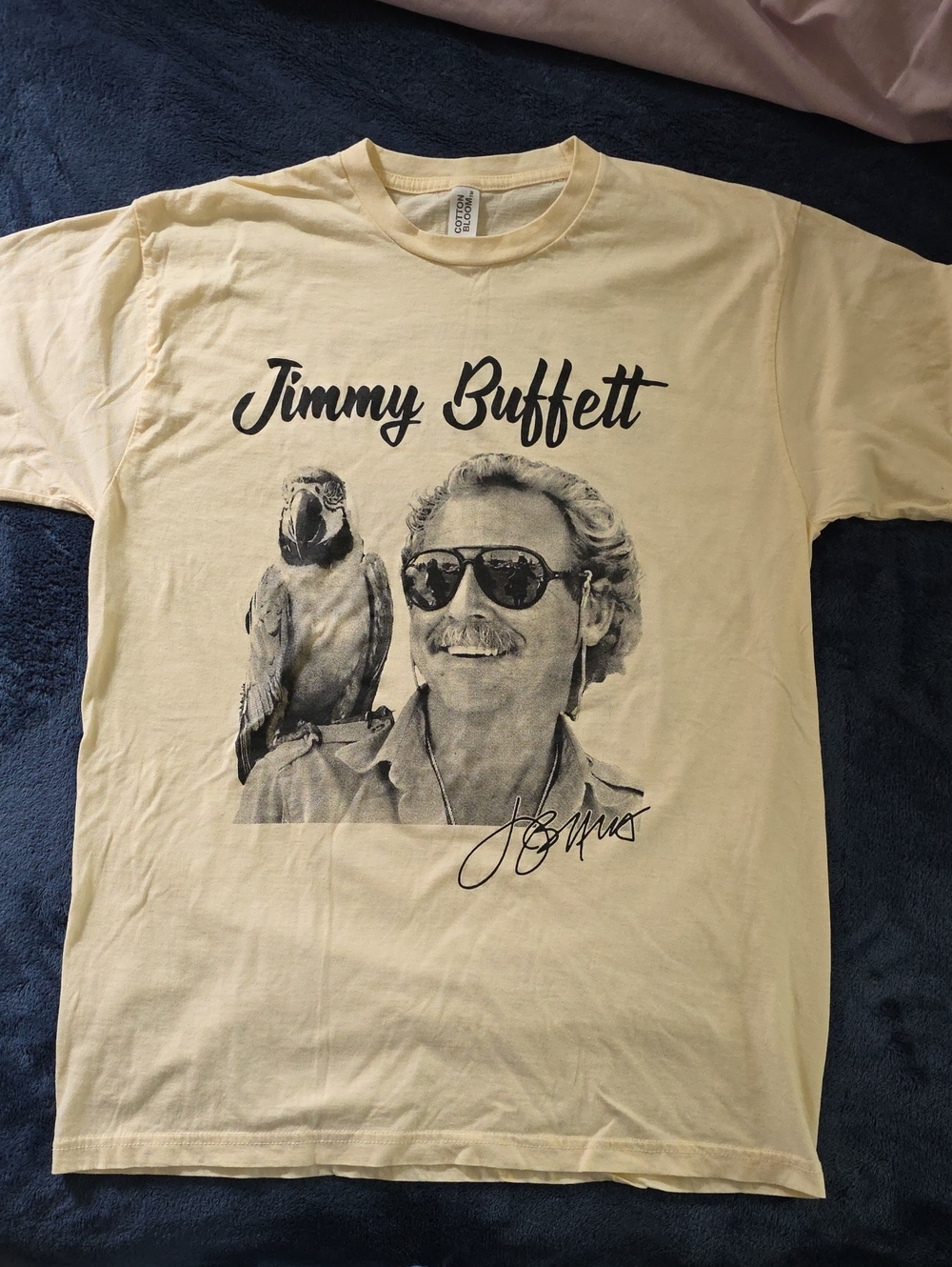 Jimmy Buffett Event T-shirt. Buttery-white Medium Mens Short Sleeve Tee.